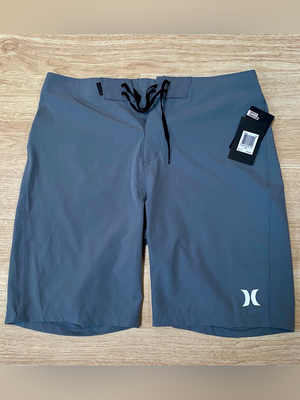 Hurley Phantom Board Shorts Men’s Size 31 Grey One and Only 20” Sits at the Knee
